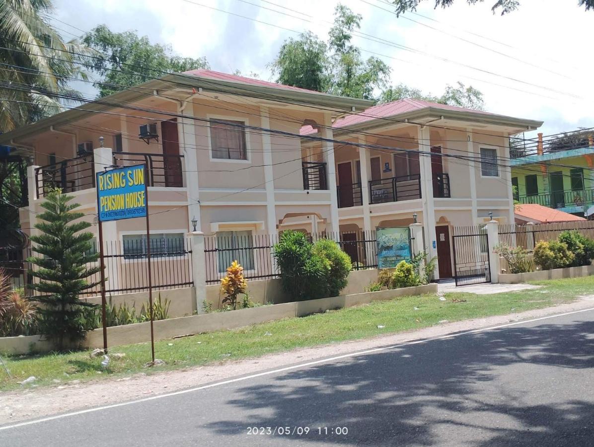 Rising Sun Pension House Oslob Esterno foto