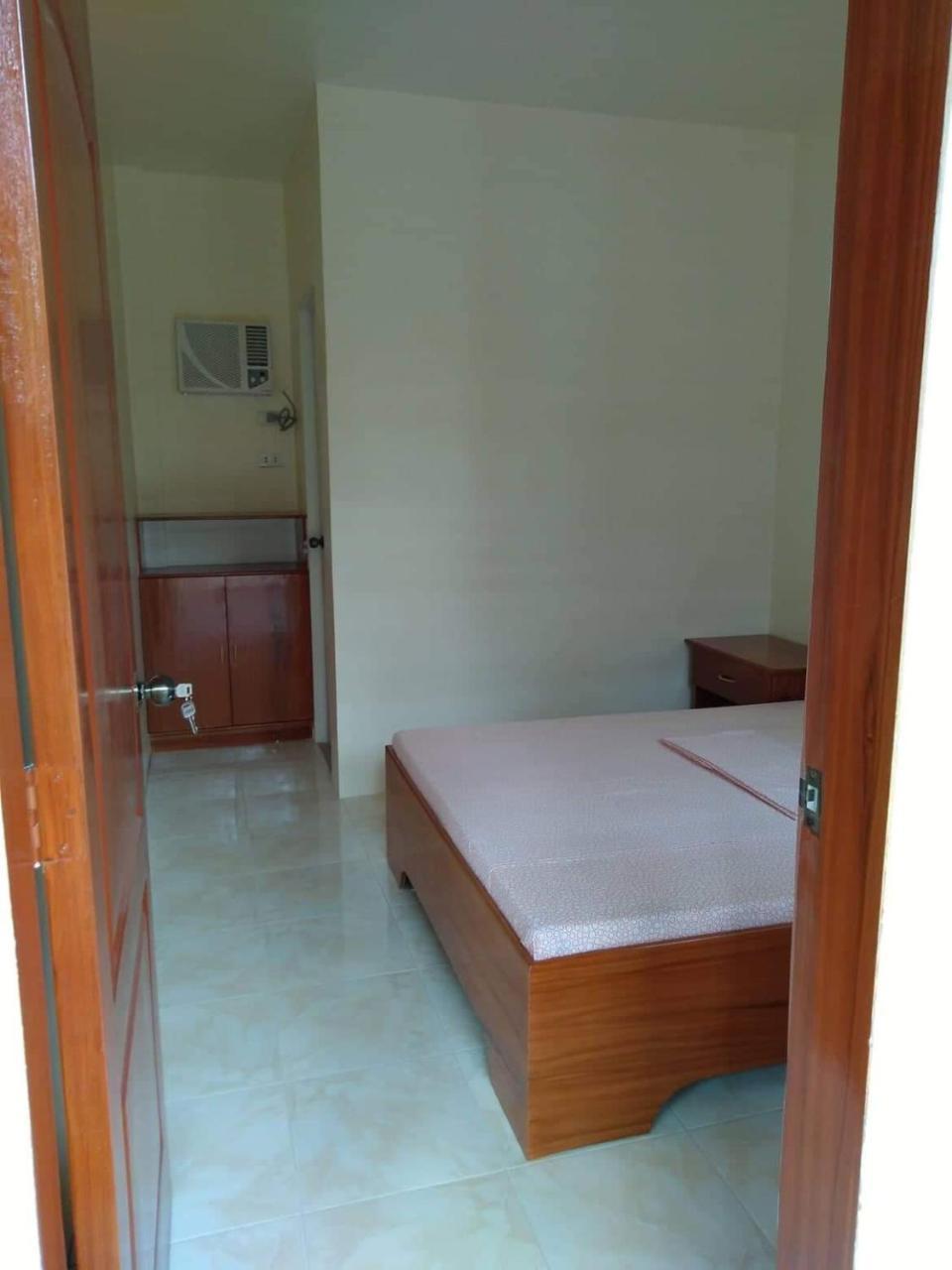 Rising Sun Pension House Oslob Esterno foto